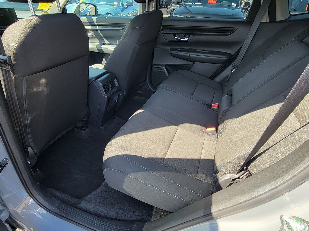 Used 2024 Honda CR-V LX image 15