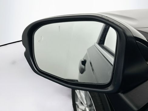 Used 2025 Honda CR-V EX image 16