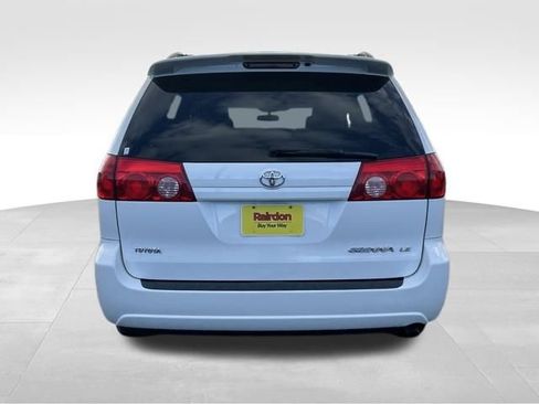 Used 2009 Toyota Sienna CE image 7