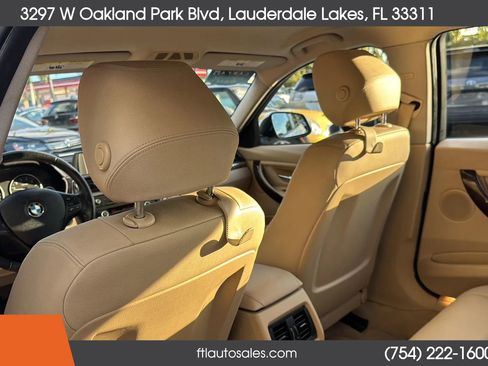 Used 2015 BMW 320i 320i Sedan 4D image 26