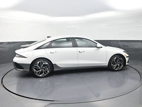 New 2025 Hyundai Ioniq 6 SEL AWD/4WD image 9