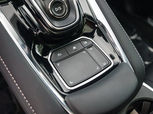 Certified 2025 Acura RDX SH-AWD image 32