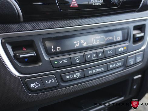 Used 2022 Honda Pilot TrailSport image 37