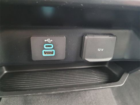 Used 2024 Ford F250 XLT image 25