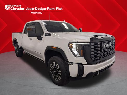 Used 2025 GMC Sierra 2500 Denali Ultimate AWD/4WD image 1