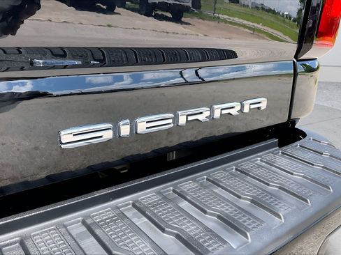 Used 2024 GMC Sierra 3500 Denali w/ Denali Reserve Package AWD/4WD image 21