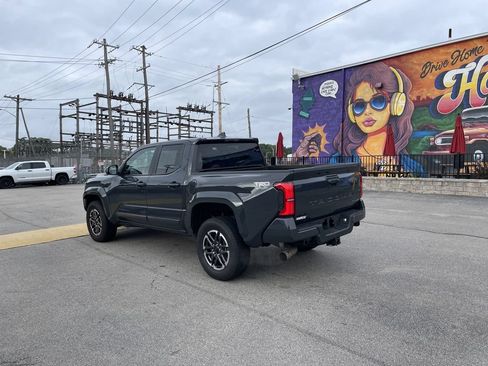 Certified 2025 Toyota Tacoma TRD Sport AWD/4WD image 3