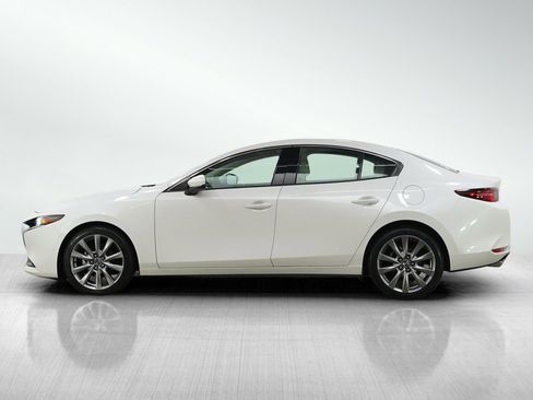 Used 2019 MAZDA MAZDA3 Sedan FWD image 2