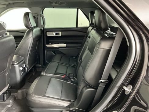 Used 2022 Ford Explorer Limited AWD/4WD image 31