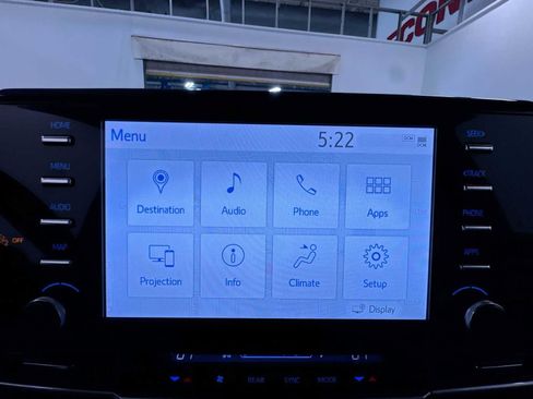 Used 2023 Toyota Sienna Limited AWD/4WD image 25