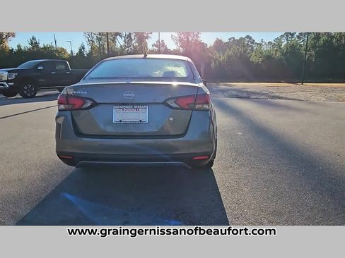 Used 2025 Nissan Versa S w/ Trunk Package image 29