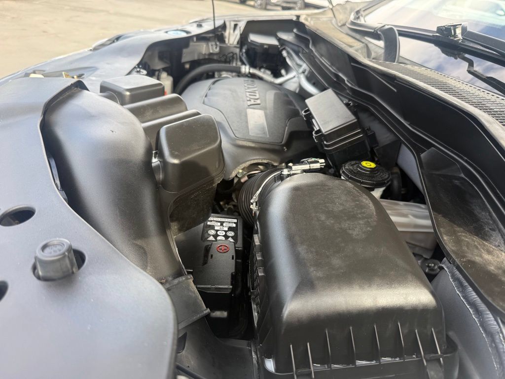 Used 2021 Honda Pilot Elite image 42