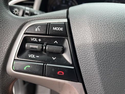 Used 2018 Hyundai Elantra SEL FWD image 22