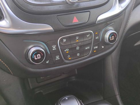 Used 2021 Chevrolet Equinox Premier FWD image 17