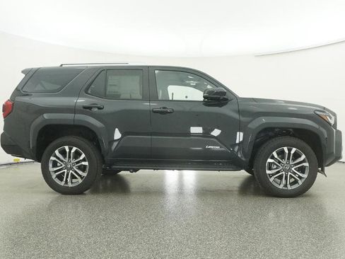 Used 2026 Toyota 4Runner Limited image 30