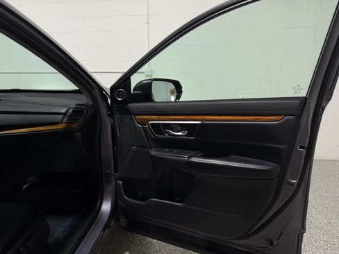 Used 2018 Honda CR-V Touring image 58