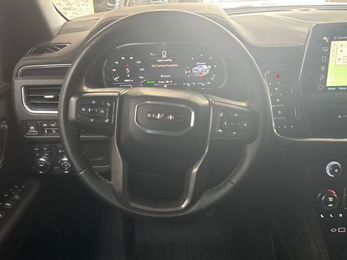 Used 2024 GMC Yukon XL AT4 w/ Technology Package AWD/4WD image 21