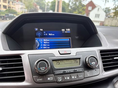 Used 2017 Honda Odyssey EX image 39