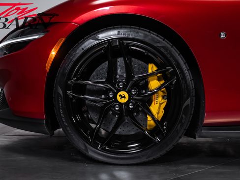 Used 2022 Ferrari Roma RWD image 17