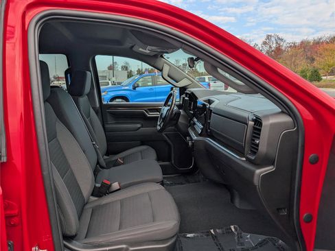 Used 2022 Chevrolet Silverado 1500 LT image 10