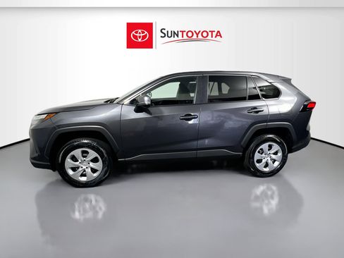 Used 2025 Toyota RAV4 LE FWD image 7