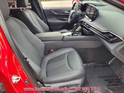 Certified 2025 Toyota Mirai XLE image 15