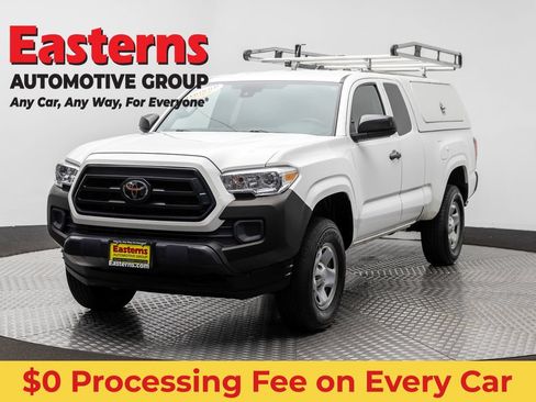 Used 2020 Toyota Tacoma SR RWD image 1