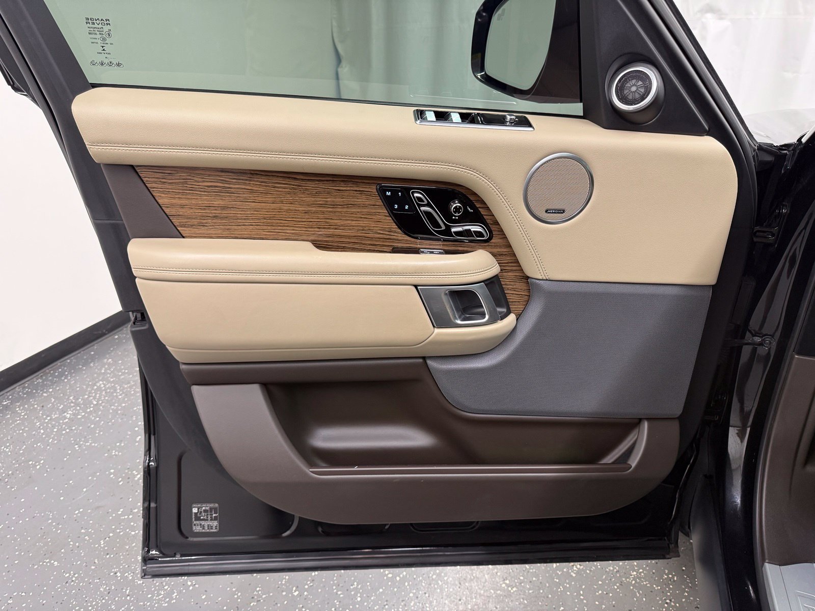 Used 2020 Land Rover Range Rover HSE AWD/4WD image 9