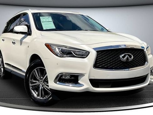 Used 2018 INFINITI QX60 FWD w/ Premium Plus Package image 3