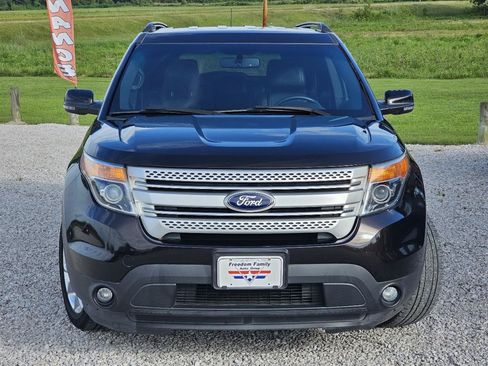 Used 2013 Ford Explorer XLT FWD image 2