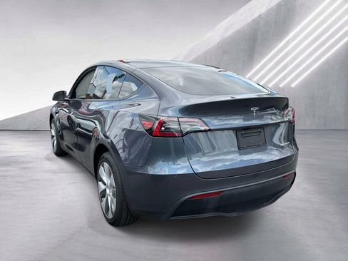 Used 2023 Tesla Model Y Long Range AWD/4WD image 5