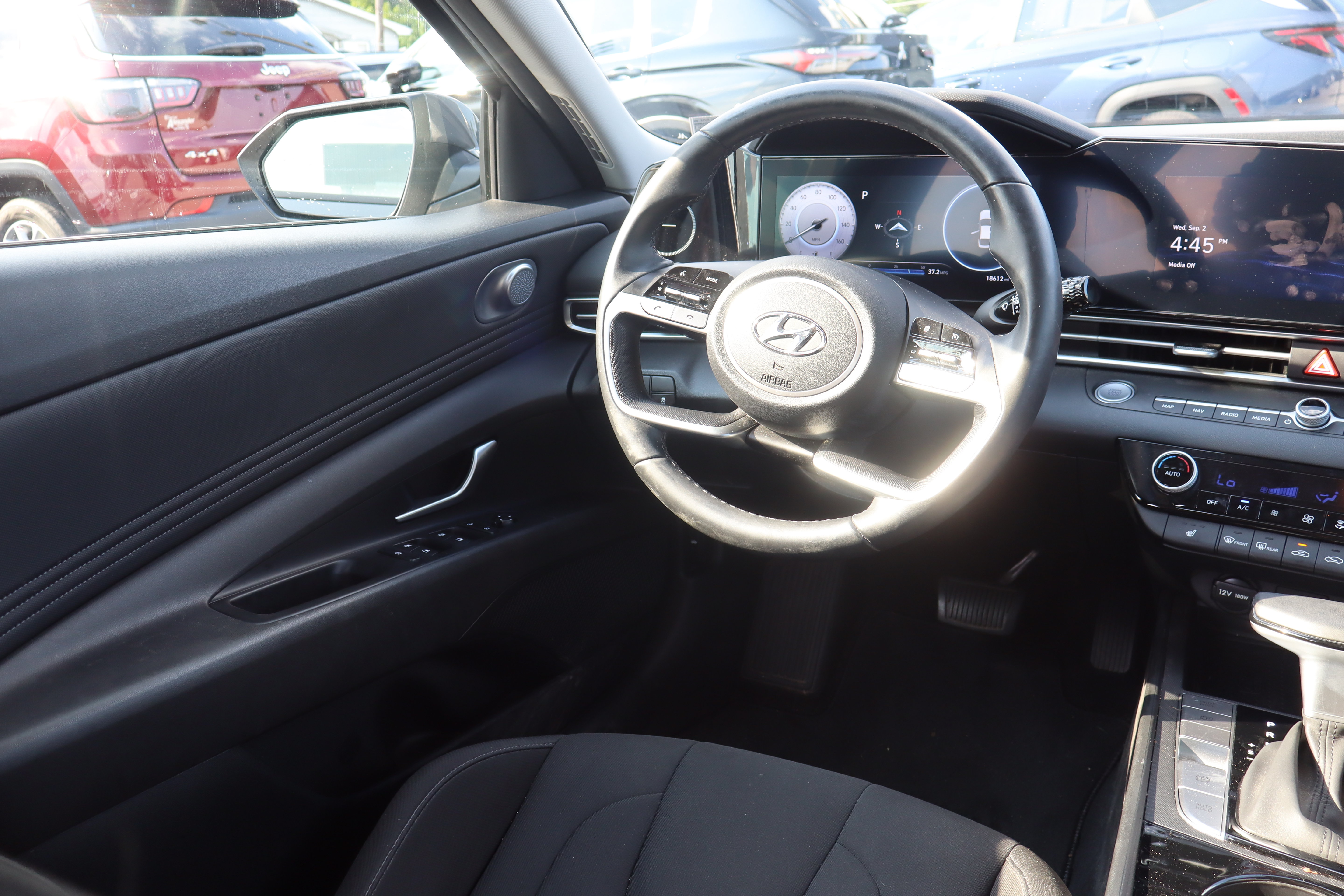 Certified 2023 Hyundai Elantra SEL w/ Convenience Package FWD image 15