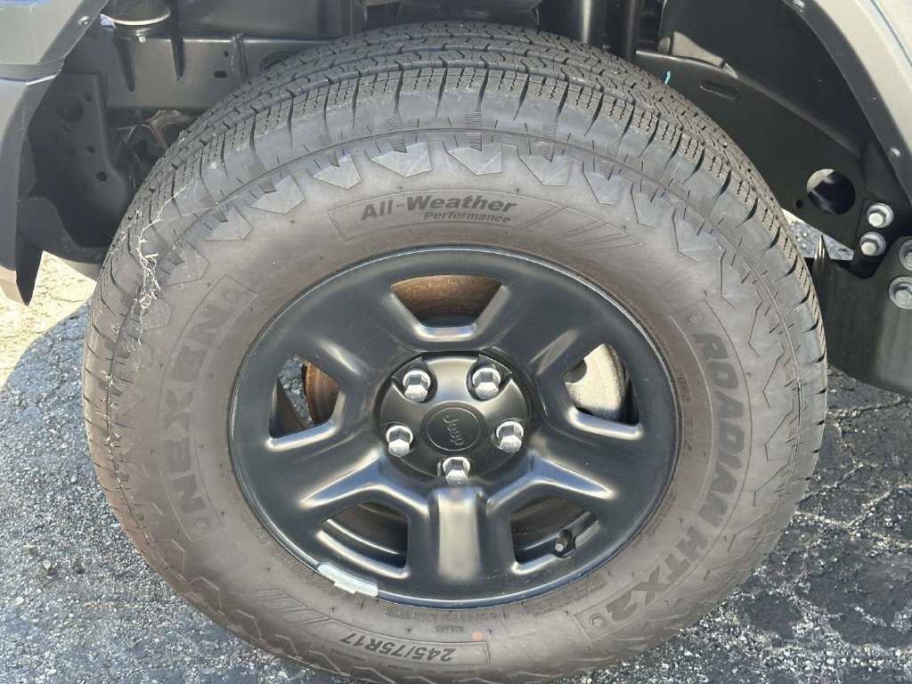 Used 2026 Jeep Wrangler Unlimited Sport AWD/4WD image 9