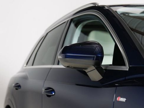 Used 2025 Audi Q3 2.0T Premium Plus w/ Premium Plus Package image 29