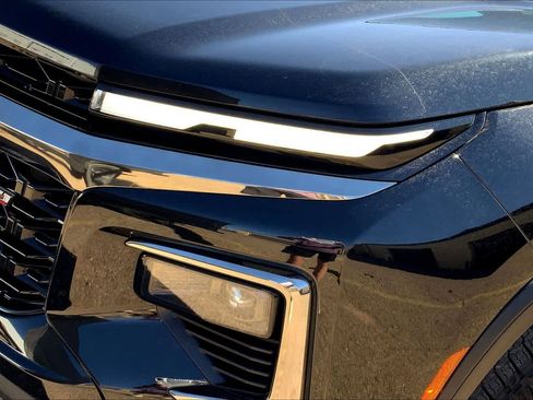 Used 2024 Chevrolet Traverse Z71 w/ Enhanced Driving Package image 28