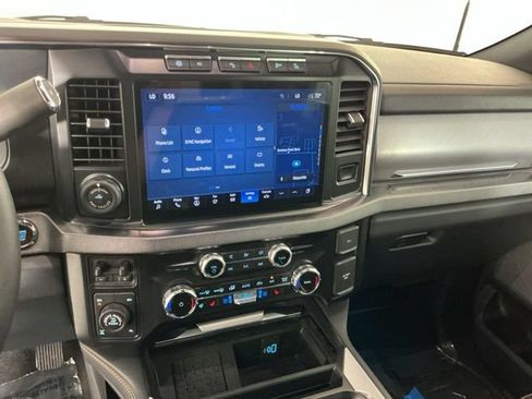 Used 2024 Ford F350 Platinum w/ Tremor Off-Road Package AWD/4WD image 23