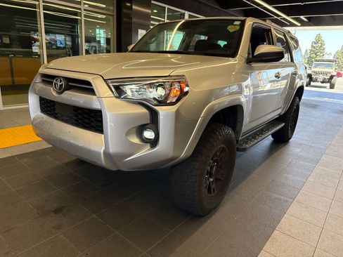 Used 2021 Toyota 4Runner SR5 AWD/4WD image 1