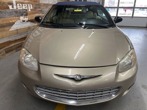 Used 2002 Chrysler Sebring Limited image 6