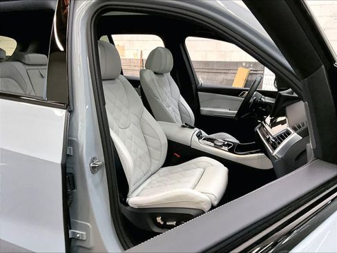 Used 2026 BMW X5 xDrive40i AWD/4WD image 10