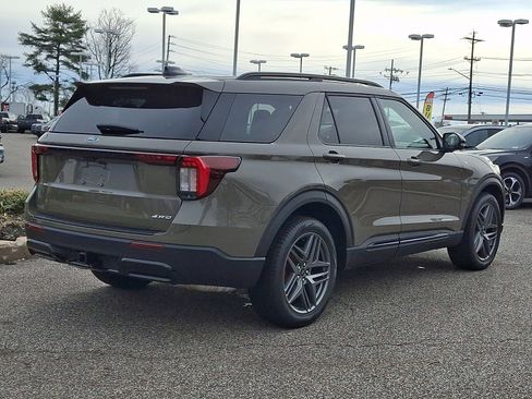 New 2026 Ford Explorer ST-Line w/ ST-Line Street Pack image 6