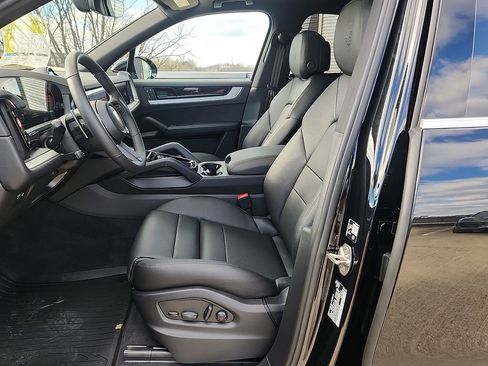 New 2026 Porsche Cayenne E-Hybrid image 5