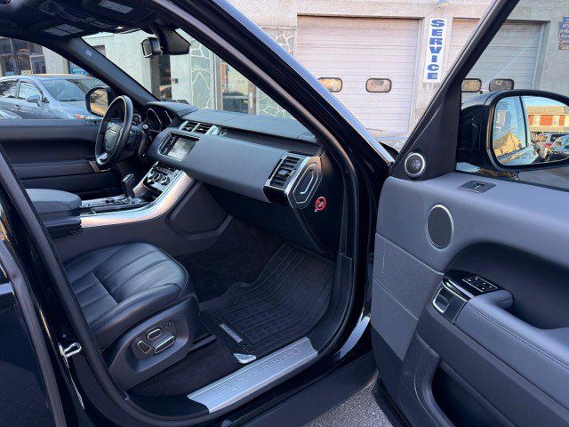 Used 2015 Land Rover Range Rover Sport Supercharged AWD/4WD image 14
