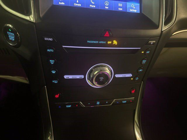 Used 2019 Ford Edge Titanium FWD image 17