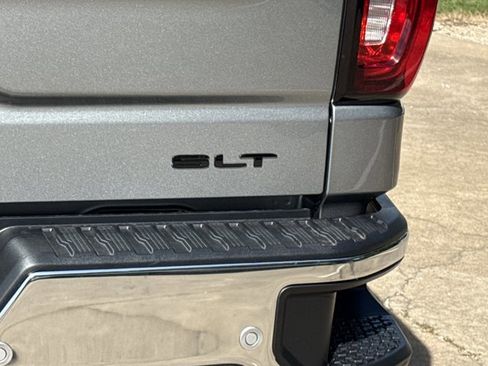 New 2026 GMC Sierra 1500 SLT w/ SLT Premium Plus Package AWD/4WD image 10