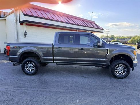 Used 2017 Ford F250 Lariat w/ Lariat Ultimate Package AWD/4WD image 4