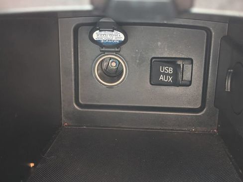 Used 2011 Toyota Camry SE FWD image 32