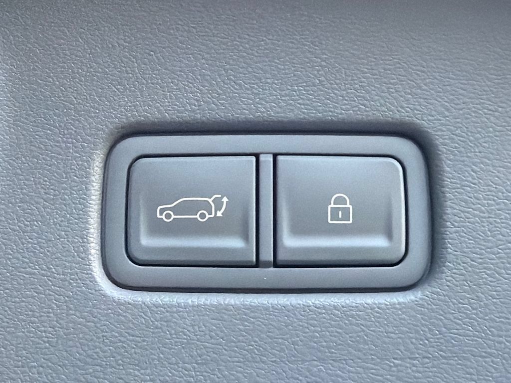 Used 2026 Hyundai Palisade FWD Hybrid image 19