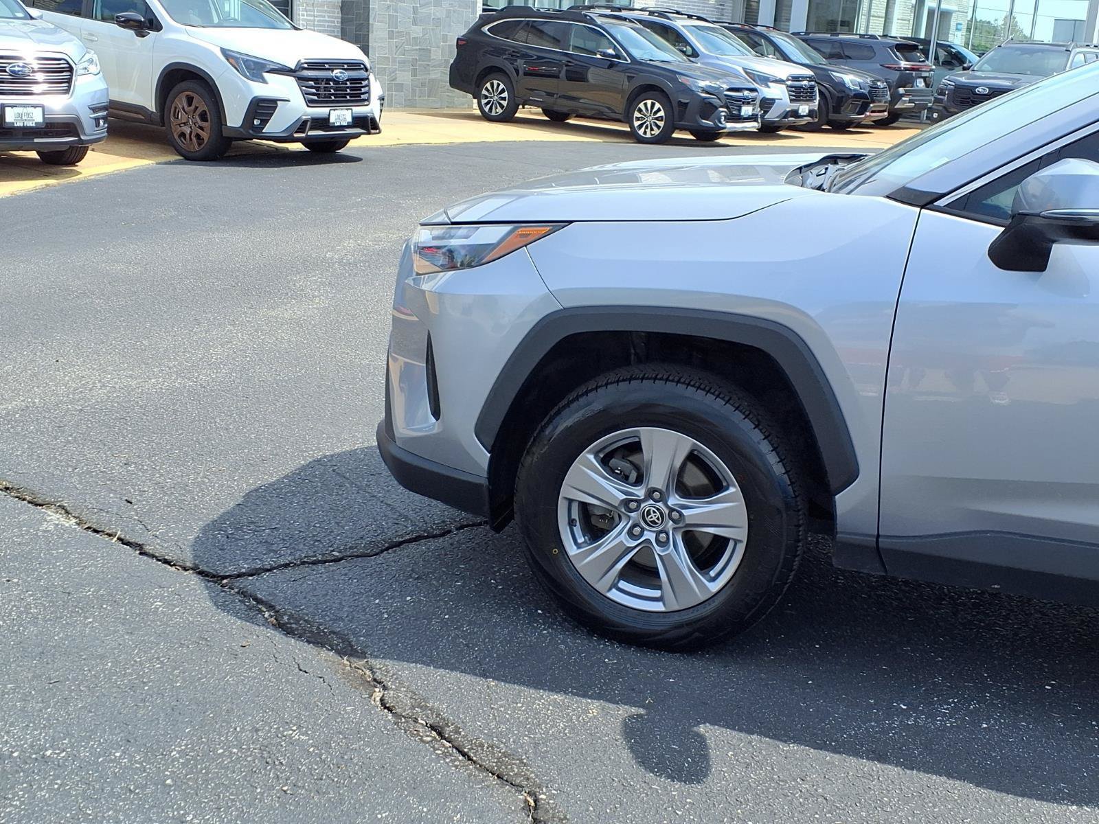 Used 2022 Toyota RAV4 XLE w/ Convenience Package FWD image 23