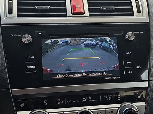 Used 2017 Subaru Outback 2.5i Premium image 24