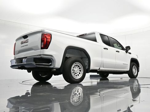 Used 2021 GMC Sierra 1500 Base w/ Convenience Package image 40